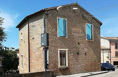 Foto di Torrette delle mura antiche (Piazzetta Porta Trova 7) scattata da Luca Capacci